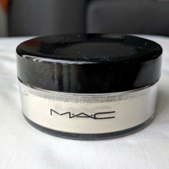 MAC Cosmetics Bee Dust Iridescent Powder - Picture 6 of 6